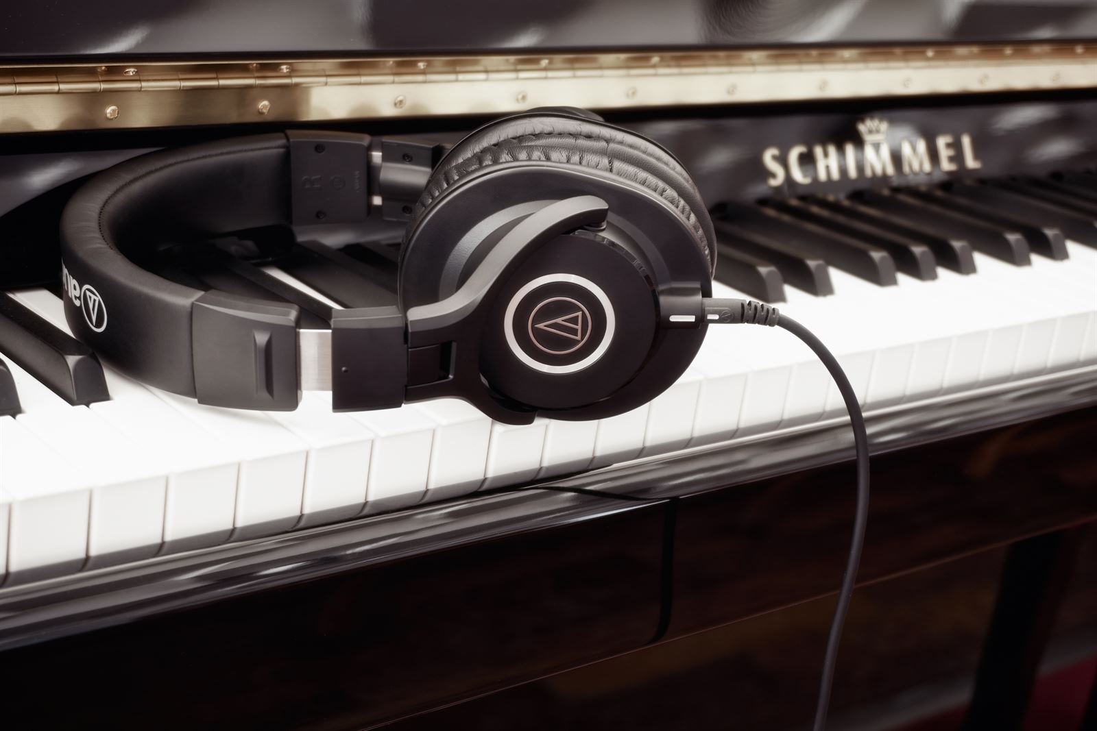 Schimmel Interactive Silent System for Upright Pianos